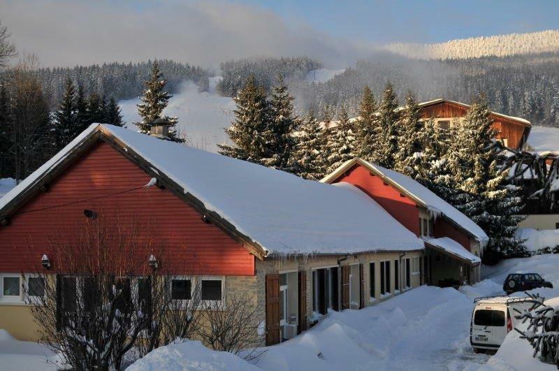 Hotel Domaine Des Mateaux Méaudre Exterior foto